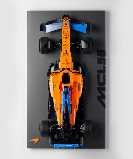 Expositor de pared para LEGO® Technic 42141 McLaren F1 "Pur Gris"