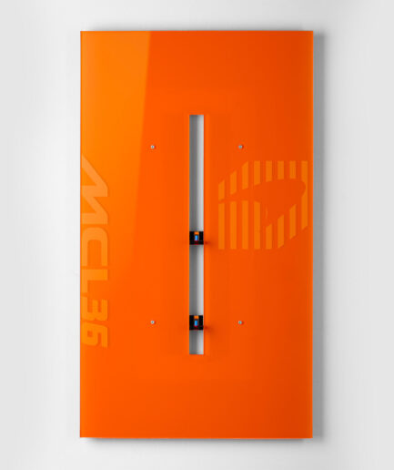 Expositor de pared para LEGO® Technic 42141 McLaren F1 "Tono sobre tono"