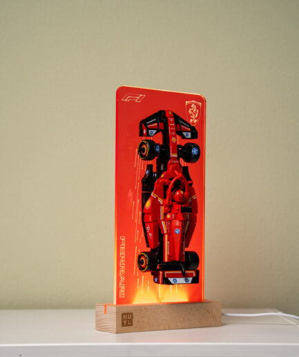 Lampada da tavolo e display per LEGO® Speed Champions 77242 F1 Ferrari SF-24