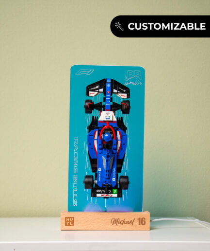 Lampe de bureau et présentoir pour LEGO® Speed Champions 77246 F1 Racing Bulls VCARB 01
