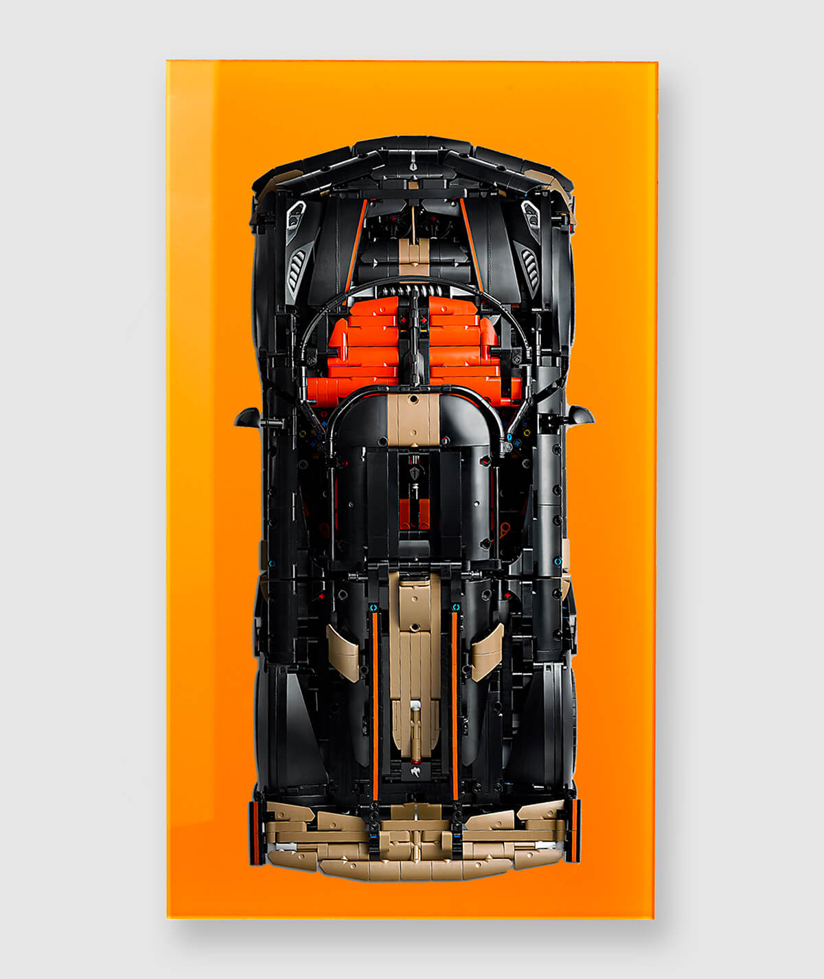 Koenigsegg_Sadair_Spears_light_orange_01
